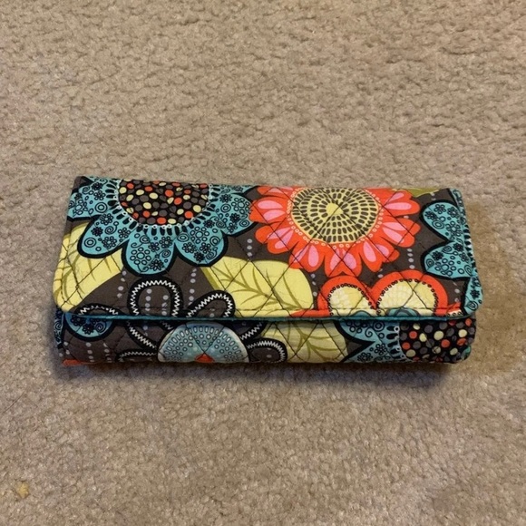 Vera Bradley wallet - Picture 3 of 3